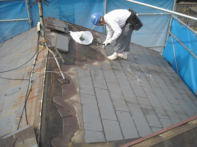 解体中の既存屋根